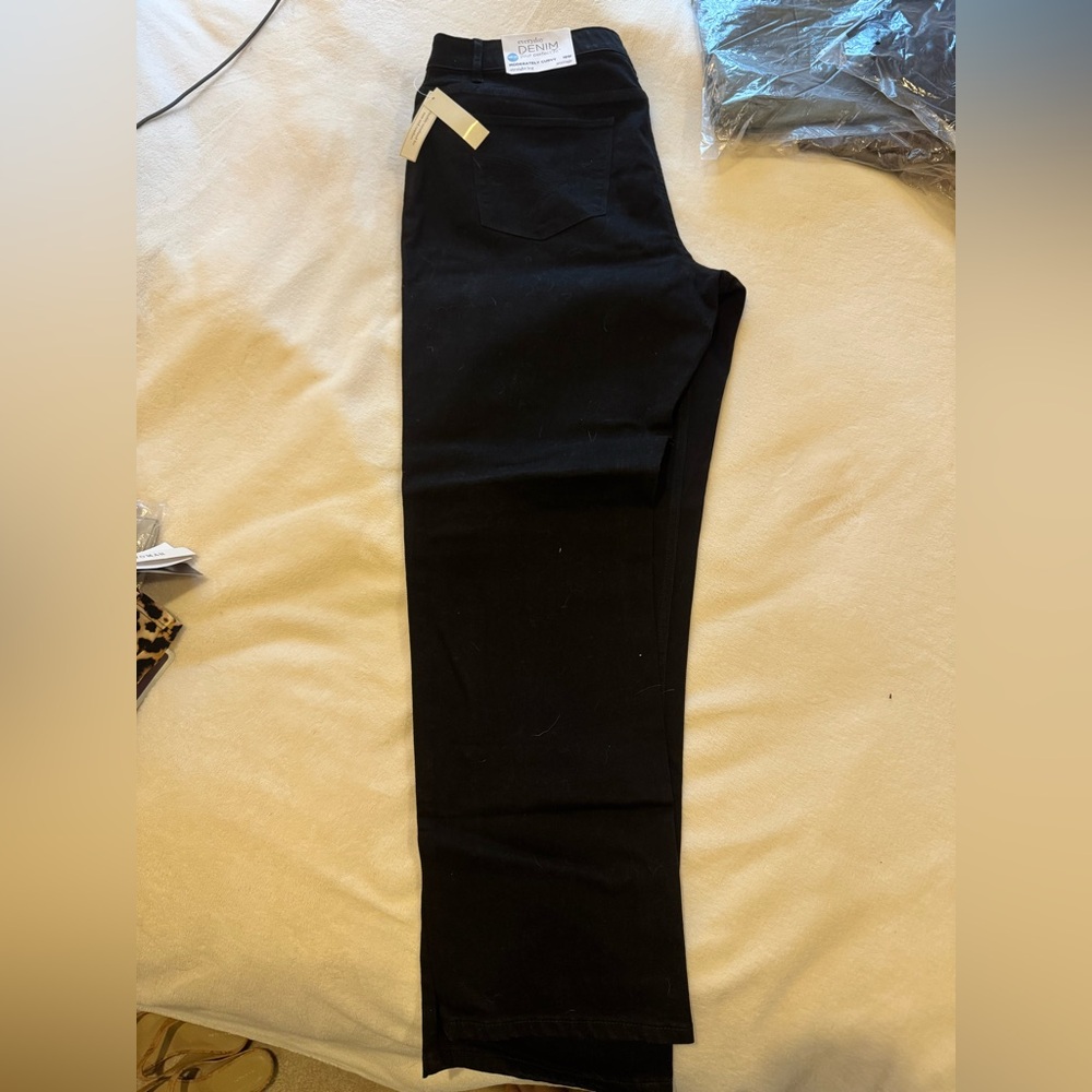 Classic Black Women's Straight Leg Jeans